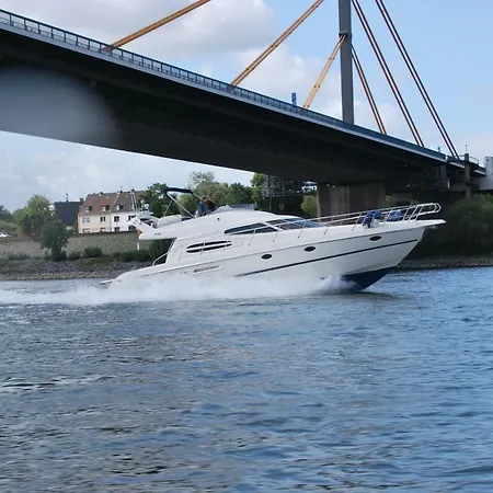 Rhein Yacht Lexa Botel