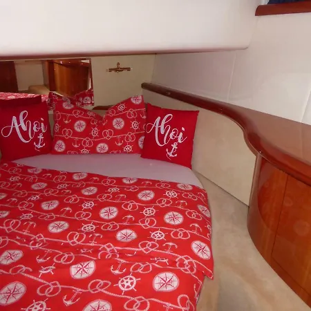Rhein Yacht Lexa 3* دوسبرغ